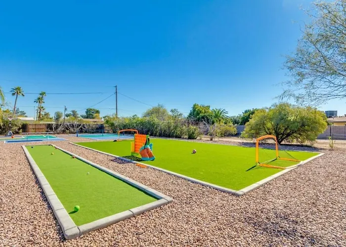 6 Bedrooms Sport Court Hot Tub Holiday home Scottsdale