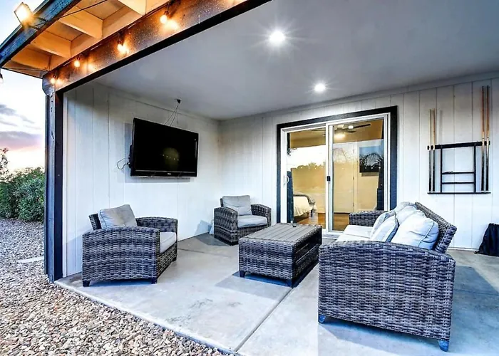 Holiday home 6 Bedrooms Sport Court Hot Tub *