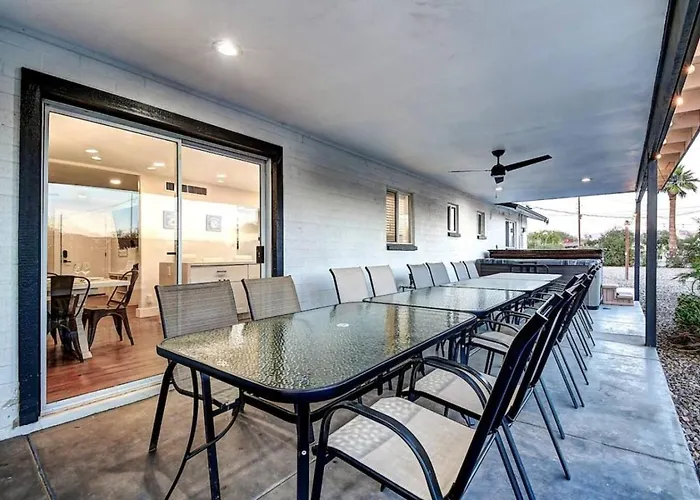 6 Bedrooms Sport Court Hot Tub Holiday home