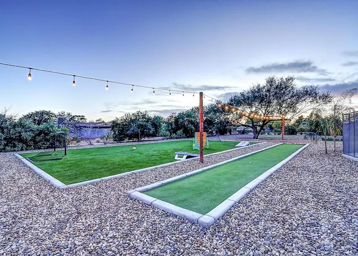 Holiday home 6 Bedrooms Sport Court Hot Tub